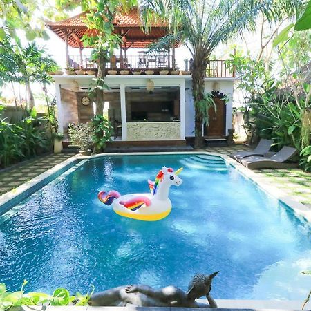 The Laras Villa Jimbaran  Ngoại thất bức ảnh