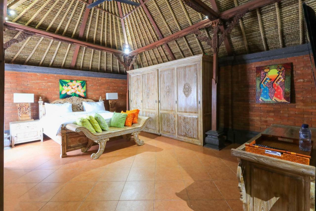The Laras Villa Jimbaran  Ngoại thất bức ảnh