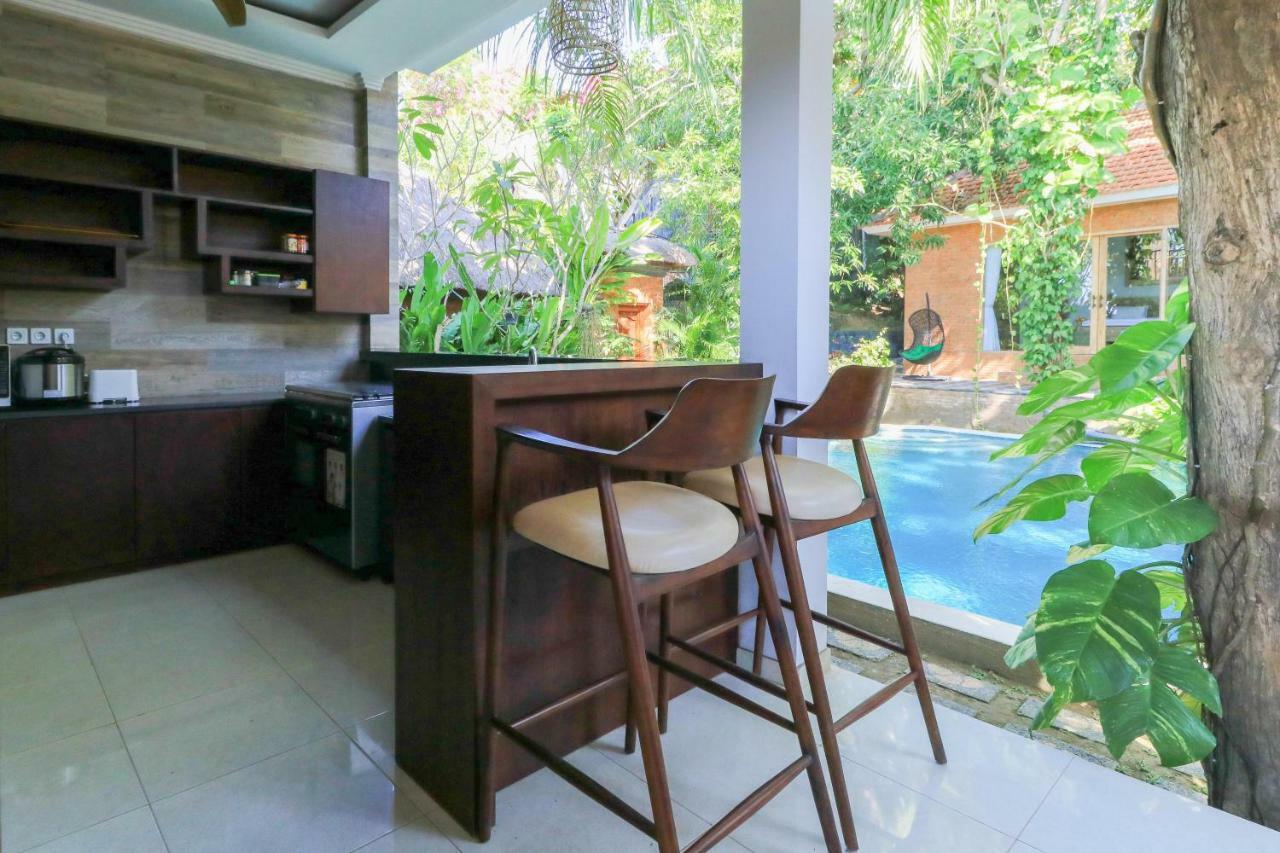 The Laras Villa Jimbaran  Ngoại thất bức ảnh