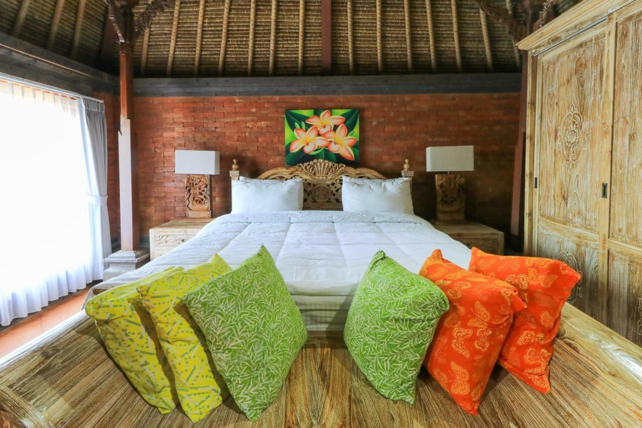 The Laras Villa Jimbaran  Ngoại thất bức ảnh